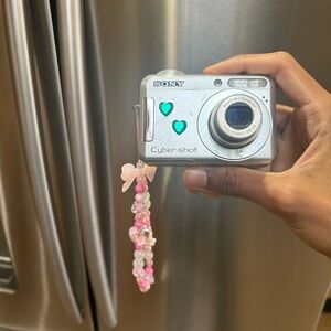 Used Popular Sony Cyber -shot DSC-S650 Digital Camera  7.2 Megapixel Tested